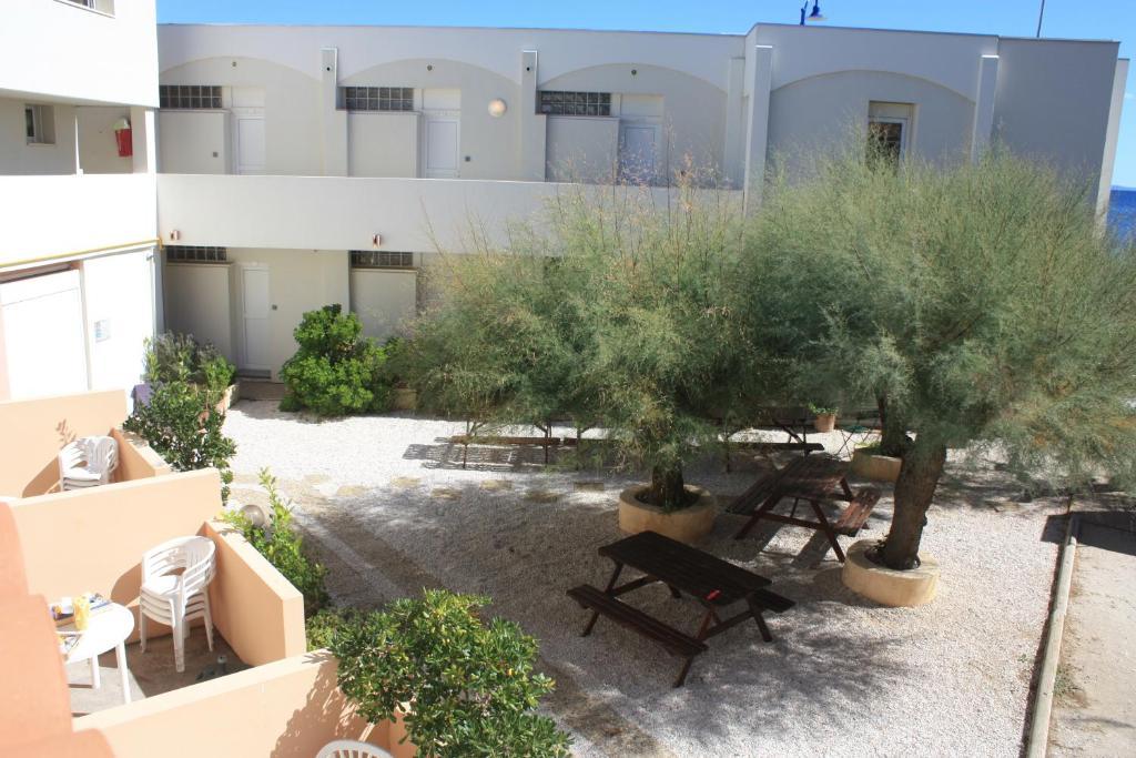 Les Stoechades Aparthotel Hyeres Bilik gambar